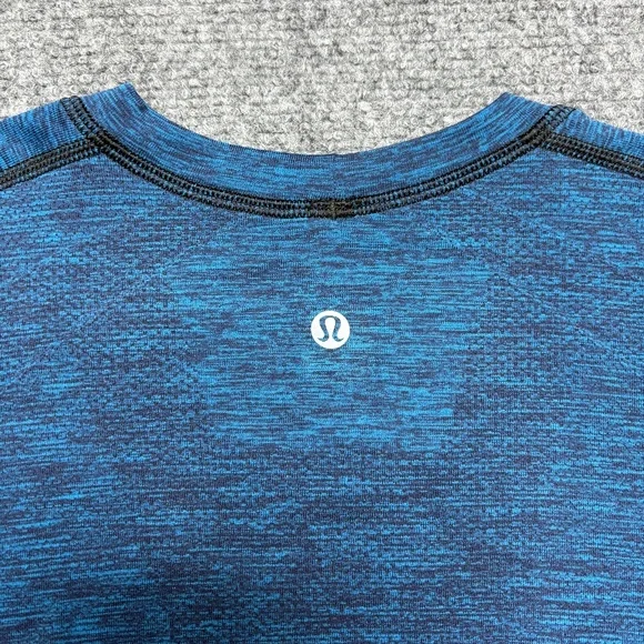 Lululemon Shirt Mens Medium Blue Swiftly Yoga Gym Athleisure Crossfit Murph - Picture 3 of 9
